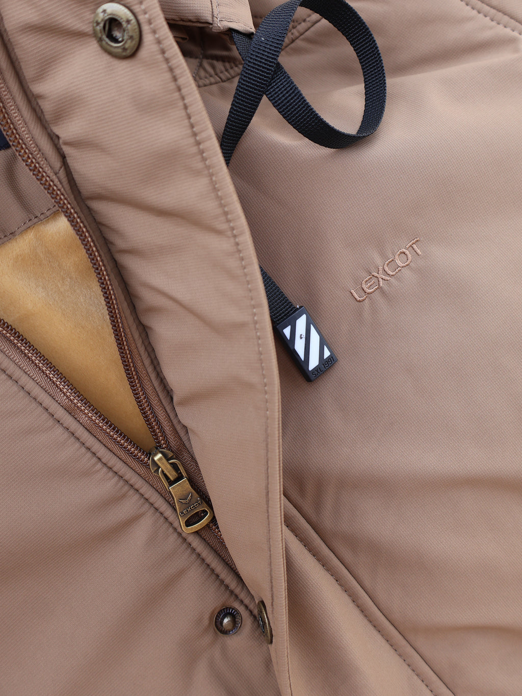 hooded jacket for men's