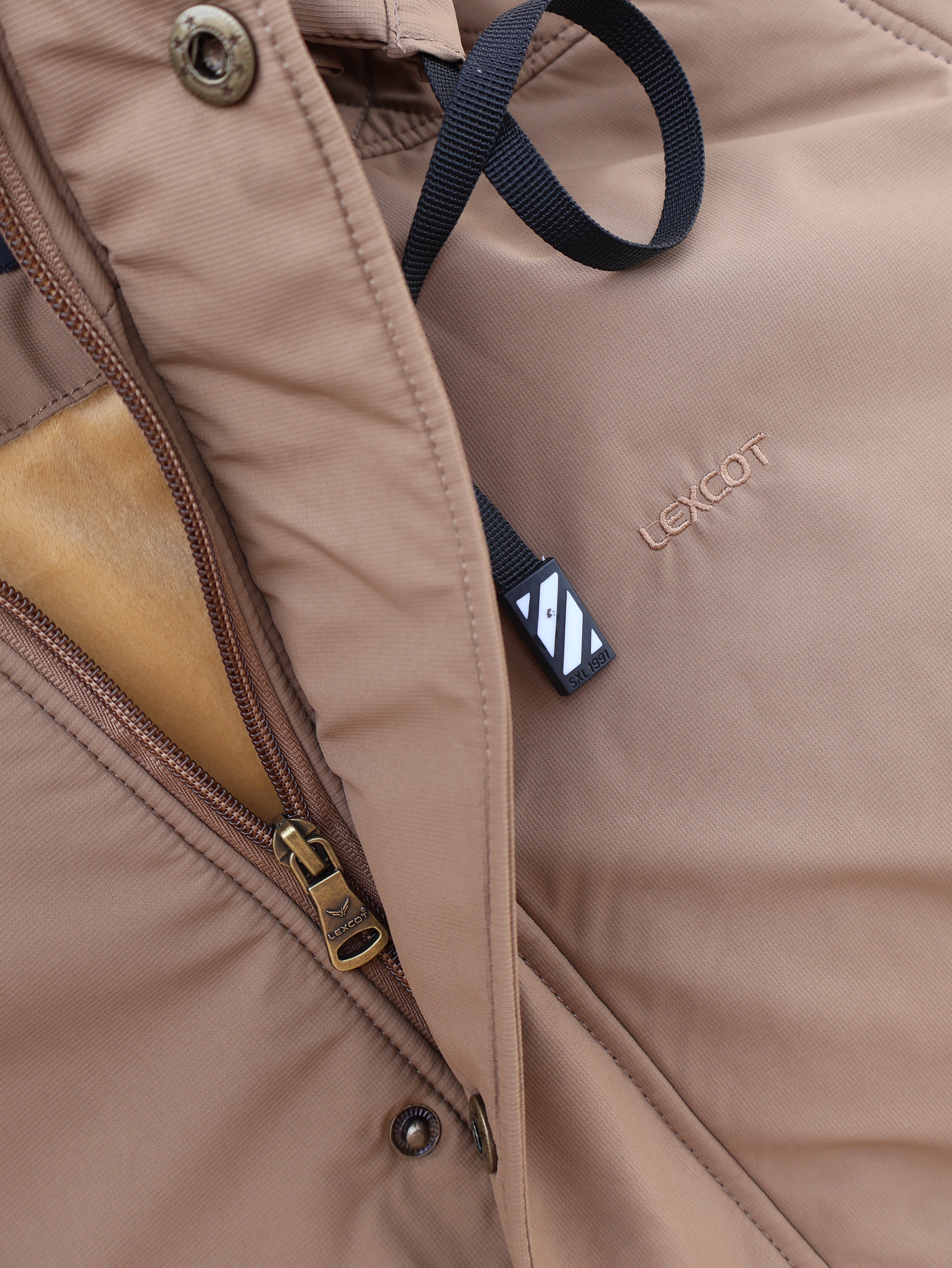 hooded jacket for men's