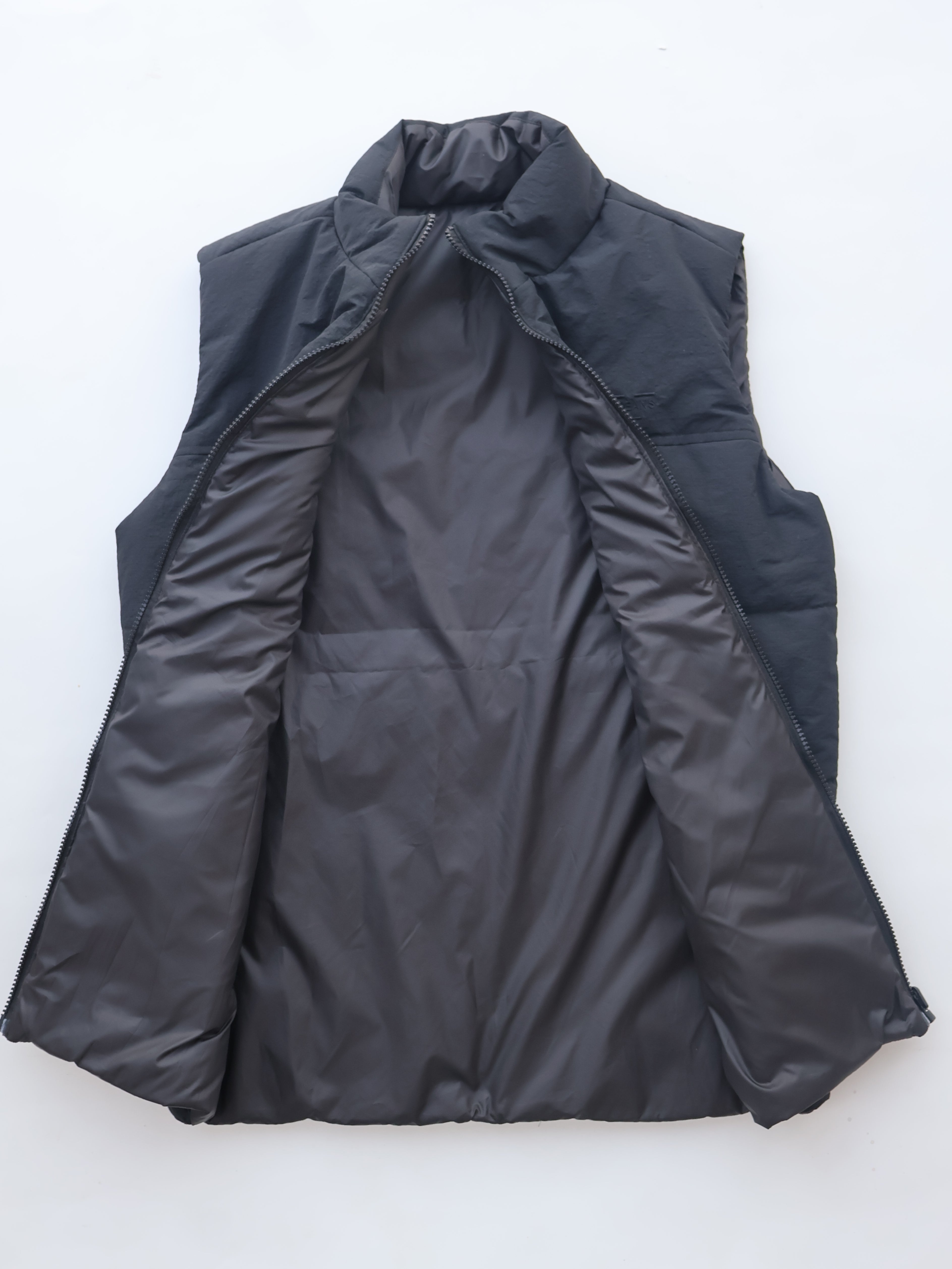 sleeveless  jacket for men's