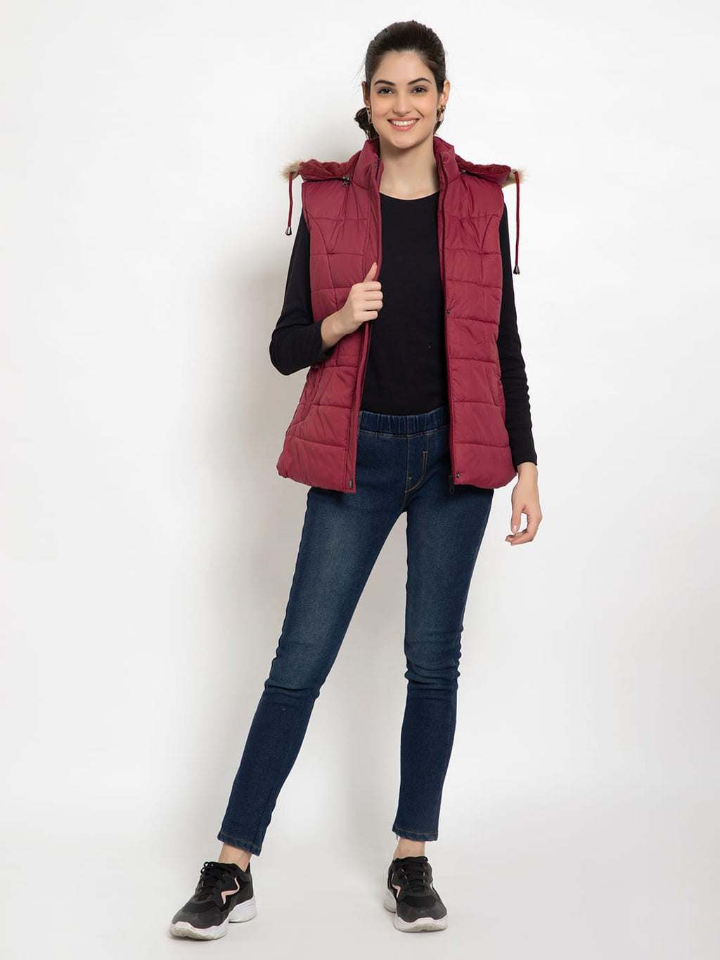 Women's Sleeveless jacket - Mahroon