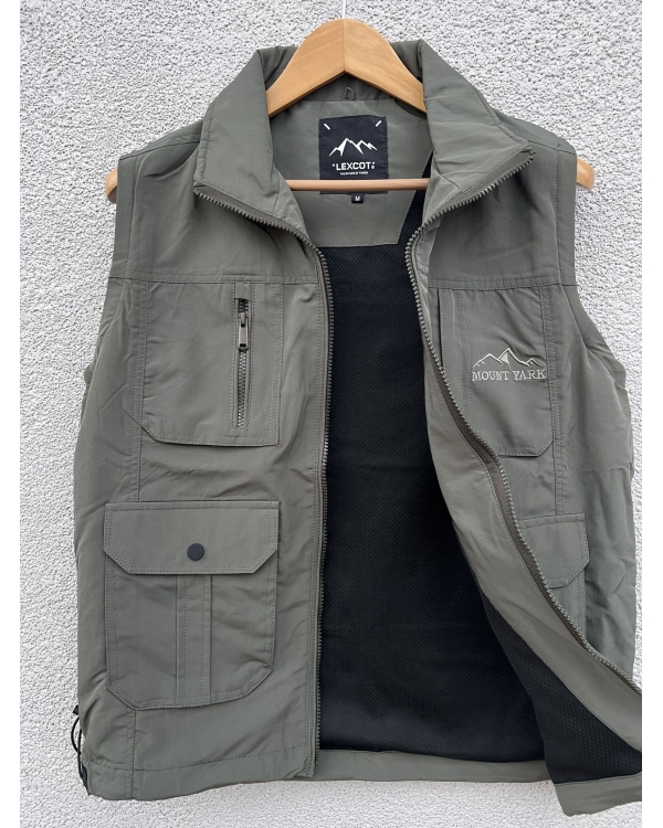 Men’s  sleeveless cargo pocket jacket- Olive